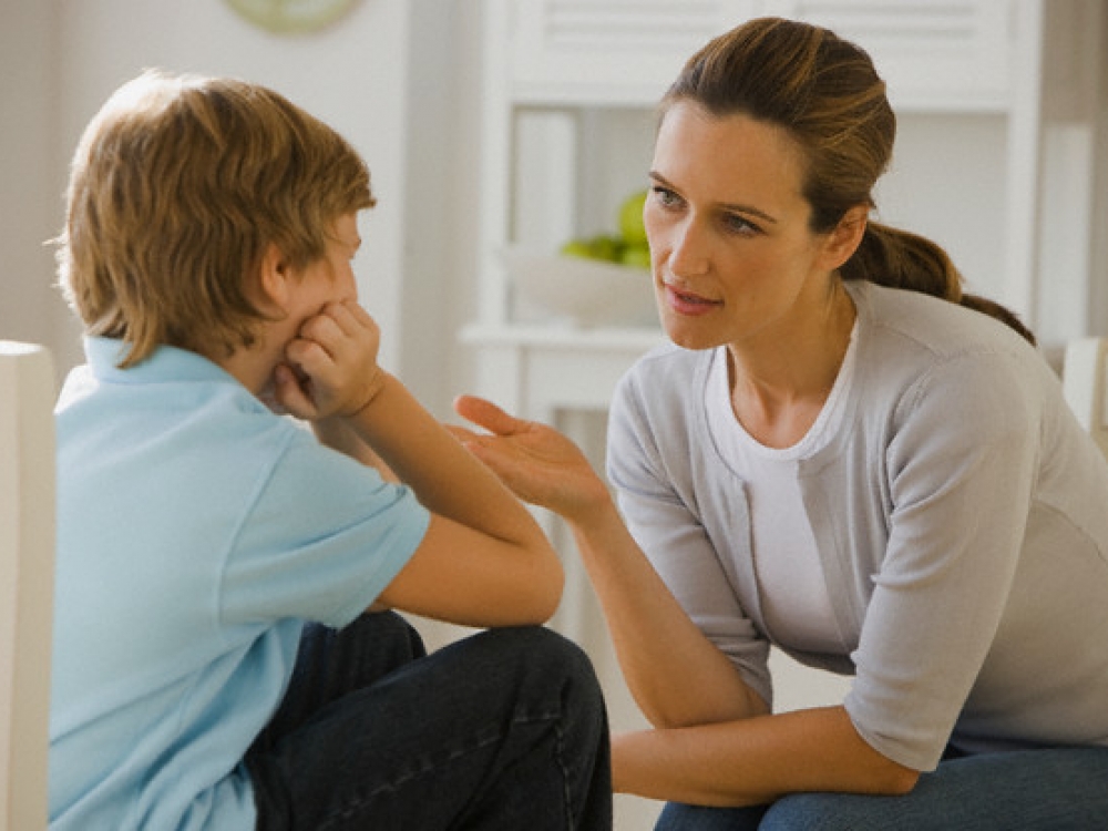 Vaikams nuo daugelio psichologinių sunkumų geriausias vaistas – bendravimas su tėvais.