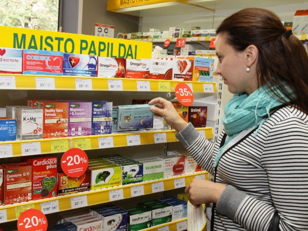 Didieji vaistinių tinklai vaistų kainas ir eurais jau skelbia gerą mėnesį