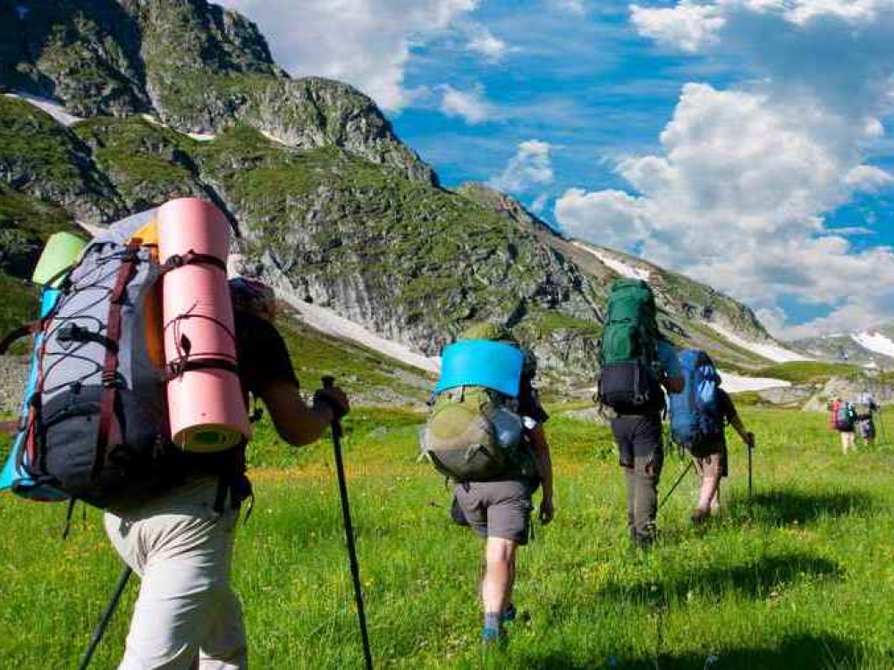 Kalbėdami apie aktyvias pramogas sporto gydytojai primena seną liaudies išmintį – vasarą ruošk slides, o žiemą - ratus. Taigi numačiusieji šį šiltąjį sezoną rimtesnį žygį, kūną jau turėjo būti tam paruošę.