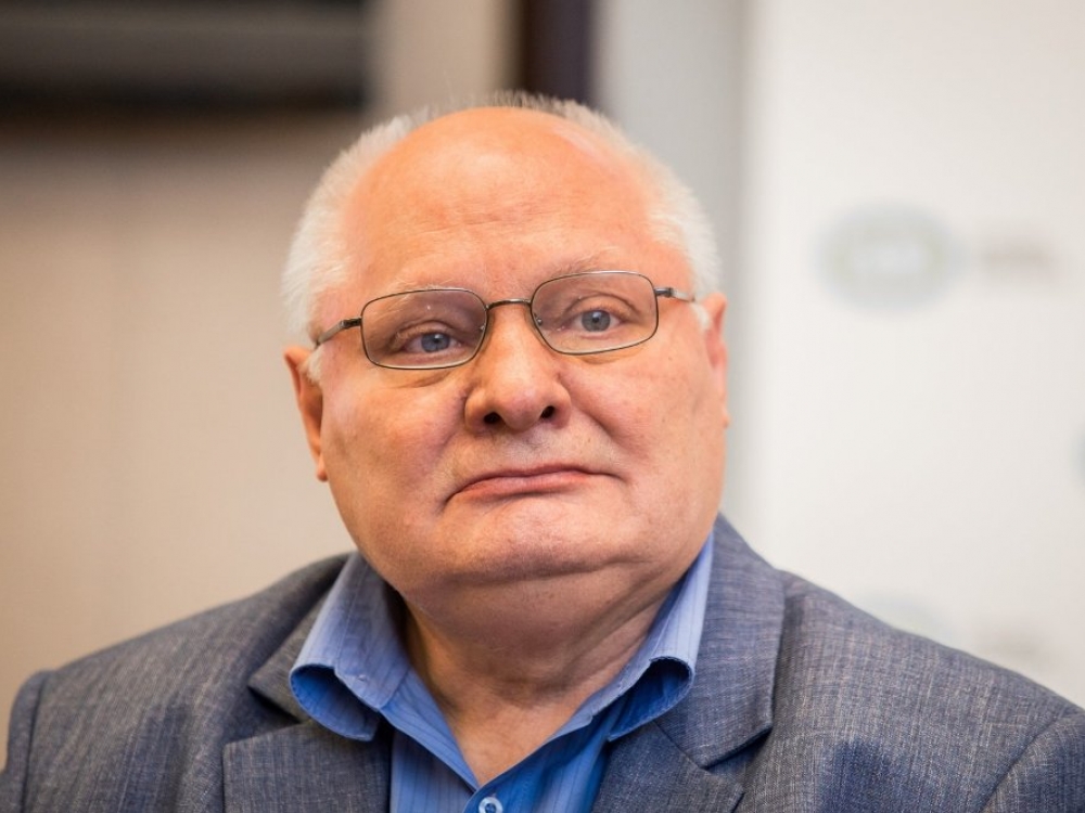 Daug asmenų sutinka mokėti už medicinos studijas, negavę valstybės finansavimo“, – teigė LAMA BPO prezidentas Pranas Žiliukas.