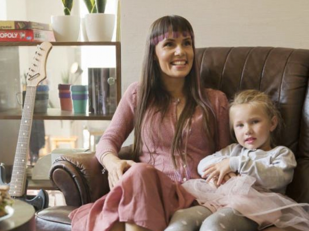 „Aišku, ne akmens amžius, nebūkime tokie neišprusę, kad antibiotikų visai atsisakytume. Bet vartoju juos tik tuomet, kai skiria gydytoja“, - sakė du vaikus auginanti Veronika Montvydienė.