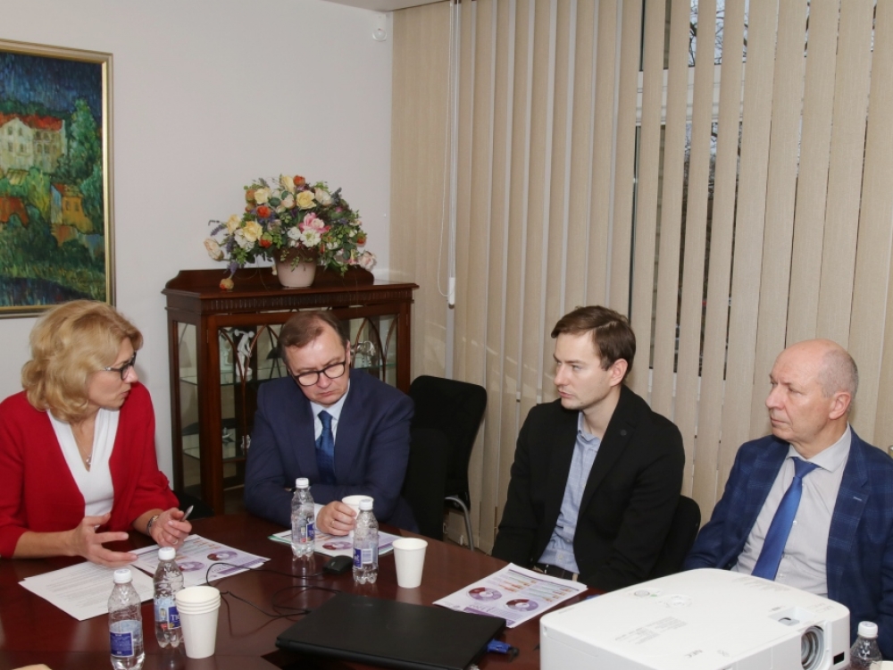 „Onkologų klubo“ apskritojo stalo diskusijoje buvo aptariama atgimusio Vėžio registro reikšmė organizuojant onkologinę pagalbą.