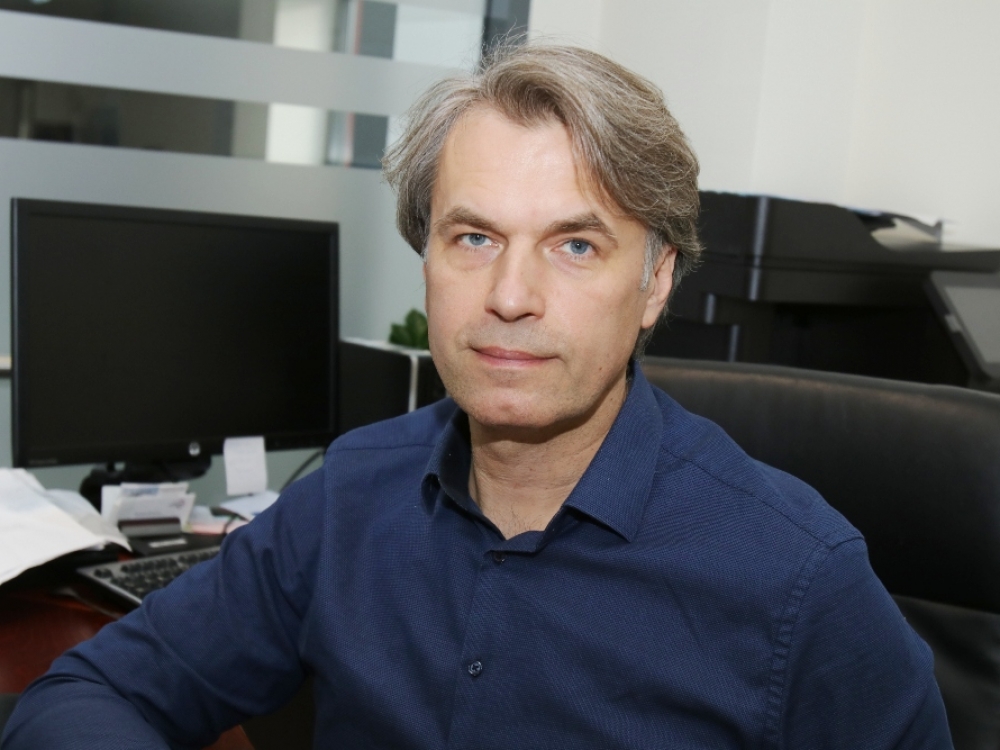 „Prieš porą metų buvo pradėtas universitetų stambinimo judėjimas. O kas iš to? Ar studijų kokybė nuo to pakilo?.. Valstybė turėtų galvoti, kaip racionalizuoti inertišką sistemą“, - sako prof. Eugenijus Lesinskas.