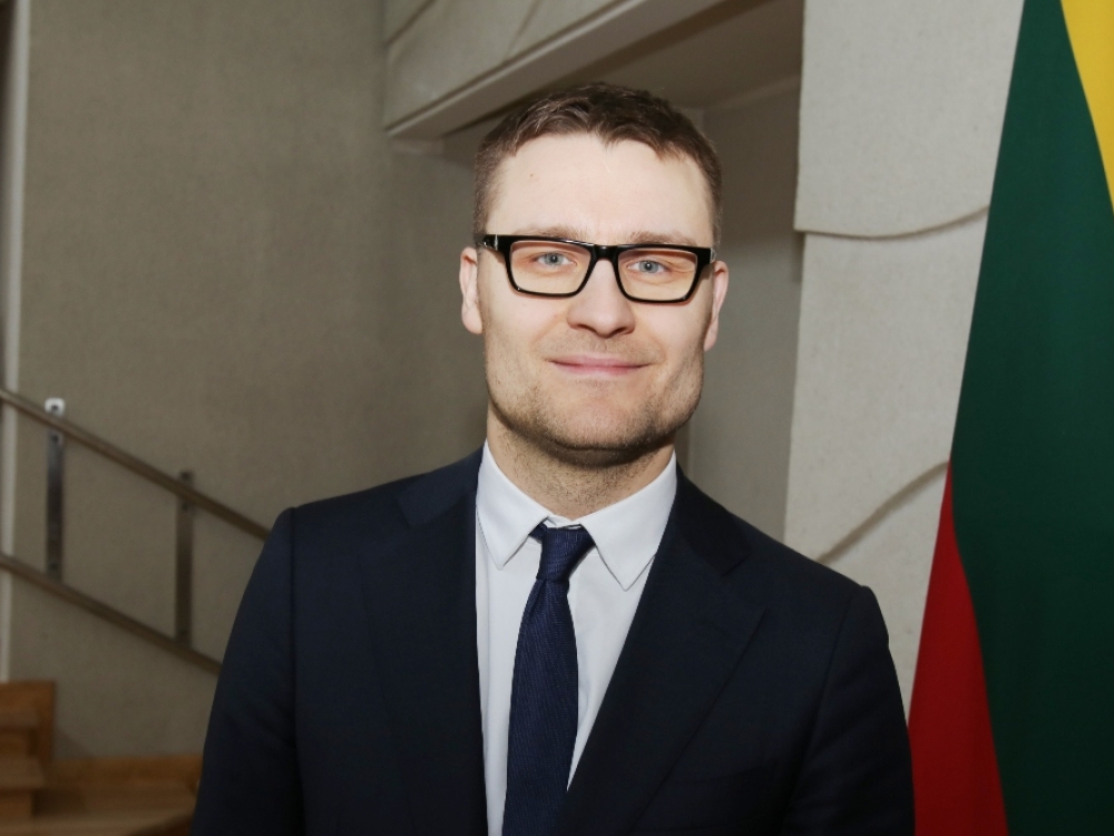 Nuo vasario 3 dienos buvęs premjero patarėjas P.Gradeckas eina Marijampolės pirminės sveikatos priežiūros centro (PSPC) direktoriaus pavaduotojo pareigas.