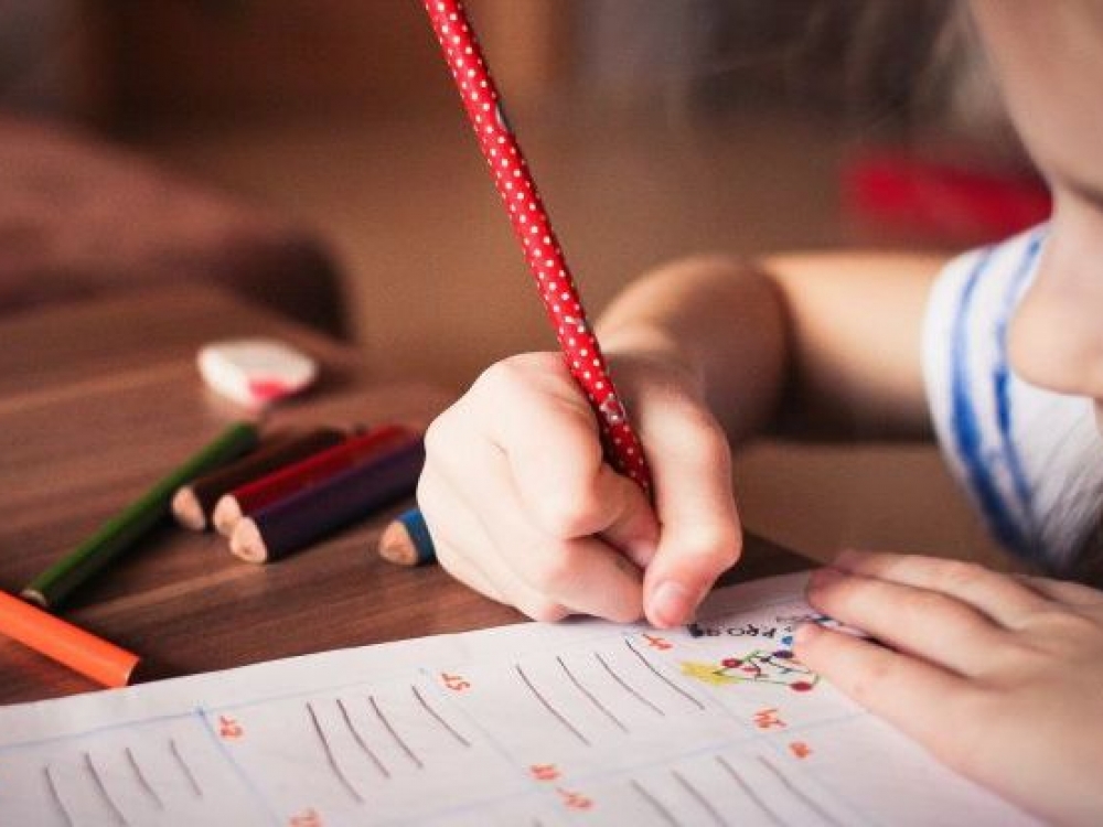 Pasak specialistės, šiuo metu itin svarbu pasirūpinti vaikų kasdieniais higienos įpročiais ir mokyti mažuosius deramo elgesio viešumoje.