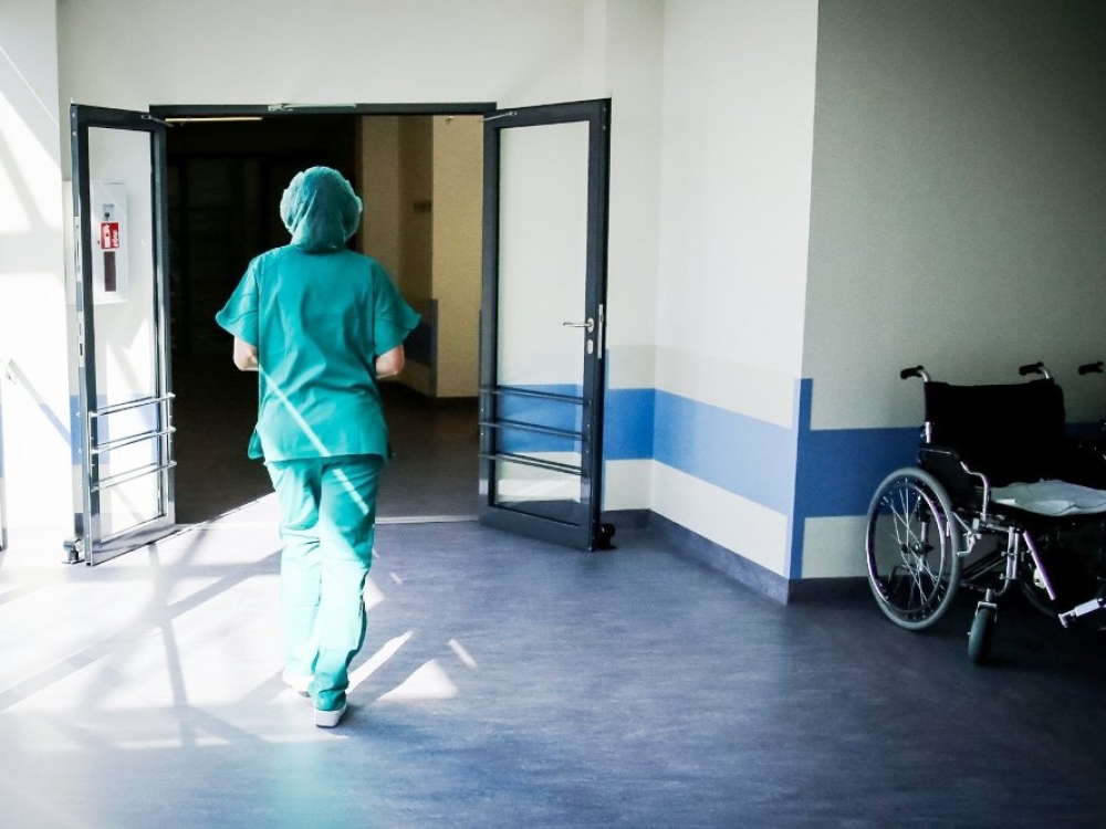 Kovojant su koronavirusu Kauno kolegijos studentams, savanoriaujantiems sveikatos priežiūros įstaigose, ketinama užskaityti praktinius užsiėmimus ar praktikas.