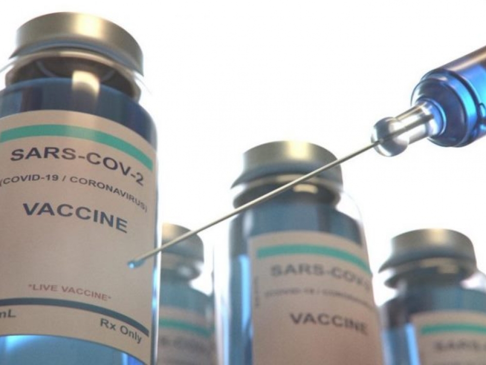 Imunitetas pasiskiepijus vakcina nuo COVID-19 susiformuoja praėjus savaitei po antrosios dozės. Tai yra atlikus visą vakcinavimo schemą. Antroji vakcinos dozė skiriama praėjus 21 dienai nuo pirmosios vakcinos dozės.
