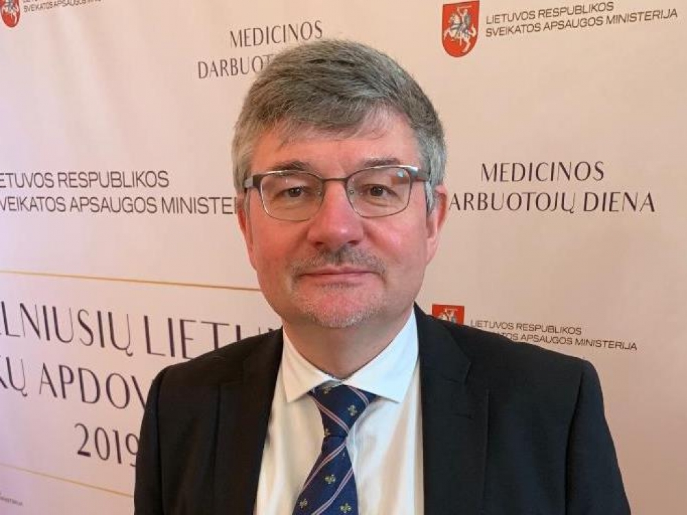 „Lietuvoje dažnai minima Hipokrato priesaika, bet ji siekia šimtmečius prieš mūsų erą ir tikrai neatitinka šiandienos realijų“, – sako gydytojas Tadas Kananavičius.