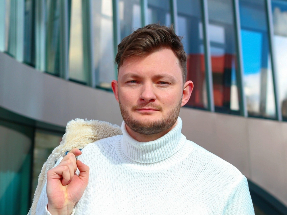 „Iš tikrųjų, dabar atrodo, kad virusas lietuviams leido paatostogauti vasarą, bet šiemet atostogos bus trumpesnės nei pernai“, - sako Santaros klinikų Biobanko vadovas Daniel Naumovas.