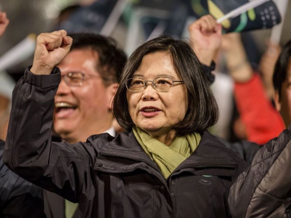 Taivano prezidentė Tsai Ing-wen šalies palyginimas su Ukraina padeda atkreipti pasaulio dėmesį į Taivano nerimą dėl didėjančios Pekino agresijos: „Visi matome kaip Ukrainos žmonės susirenka kovoti prieš galingos šalies invaziją.“