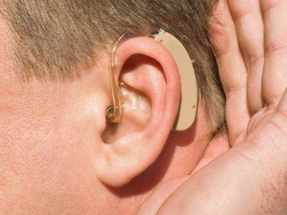 Слуховой аппарат внутреннего уха. Слуховой аппарат при тугоухости. Слуховые аппараты для инвалидов.