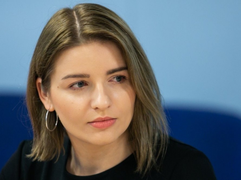 „Deja, dar ne visi medikai žino, kad jei lankosi pas psichologą ar psichiatrą ir tau nustatytas psichikos sutrikimas, tai nėra kliūtis dirbti savo darbą“, - sako Jaunųjų gydytojų asociacijos prezidentė Kristina Norvainytė.