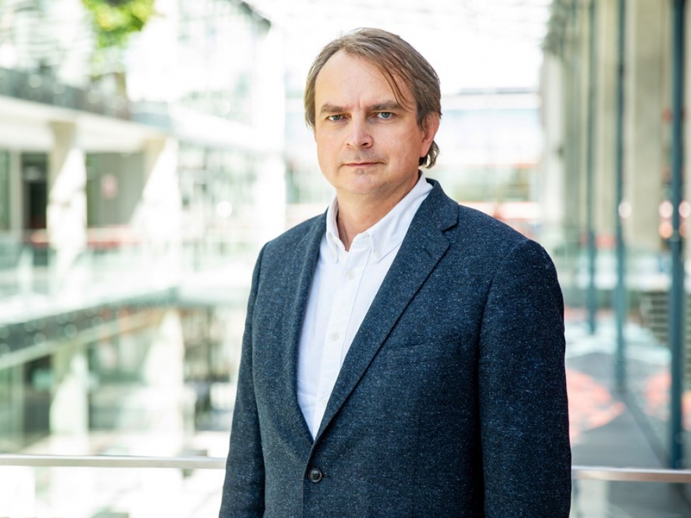 „Valstybė daugiau finansuoja kolegines studijas, nes jos trumpesnės, bet tada parengi vykdytoją, ne kūrėją“, - sako LSMU prorektorius studijoms Kęstutis Petrikonis.