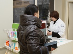 Ekonomistai ragina Sveikatos apsaugos ministeriją keisti kompensuojamųjų vaistų antkainių tvarką