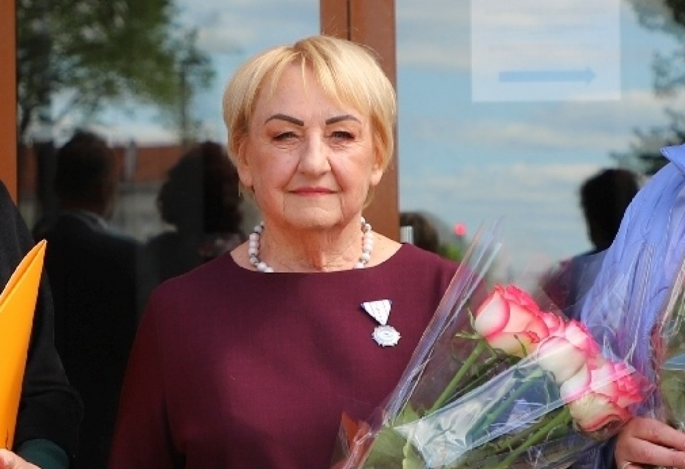 „Nenormalu, kad pas psichiatrą užsirašo trisdešimt žmonių per dieną. Jei anksčiau kalbėdavo, kad didžiausią krūvį neša šeimos gydytojai, dabar ir psichiatrijoje situacija tokia pati“, - sako Šiaulių Dainų pirminės sveikatos priežiūros centro gydytoja psichiatrė Eugenija Nekrašienė.