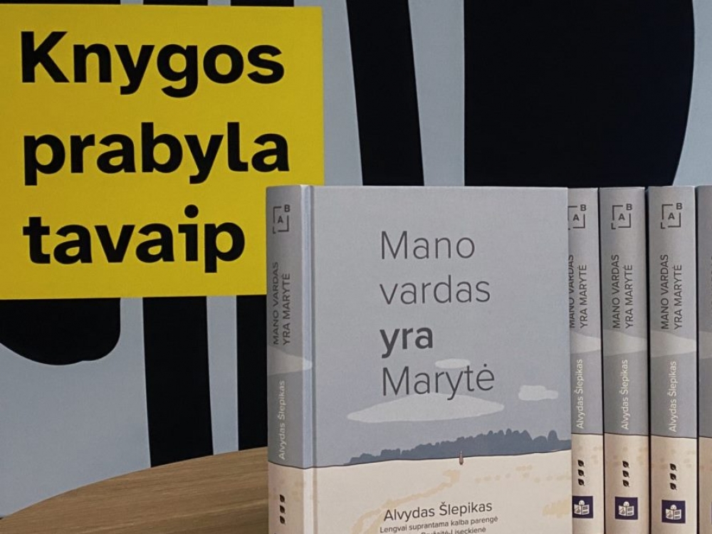 Pirmoji lietuviška grožinė knyga lengvai suprantama kalba parėmus Lietuvos kultūros tarybai išleista mažiau nei prieš metus. Tai – Alvydo Šlepiko „Mano vardas yra Marytė“.