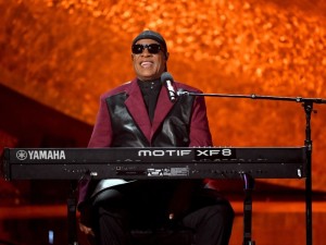 „Nors negaliu matyti pasaulio akimis, matau jį širdimi ir muzika“, – dažnai kartoja fenomenalus muzikos talentas Stevie Wonderis.