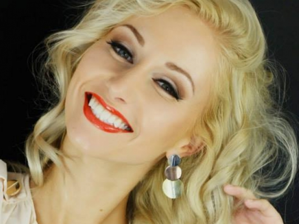 „Harmonija asmeniniame gyvenime. Tai – pats geriausias moters grožio draugas. Reikia išmokti „šalčiau“ žiūrėti į rūpesčius ir negandas,“ - Kristina Tarasevičiūtė.