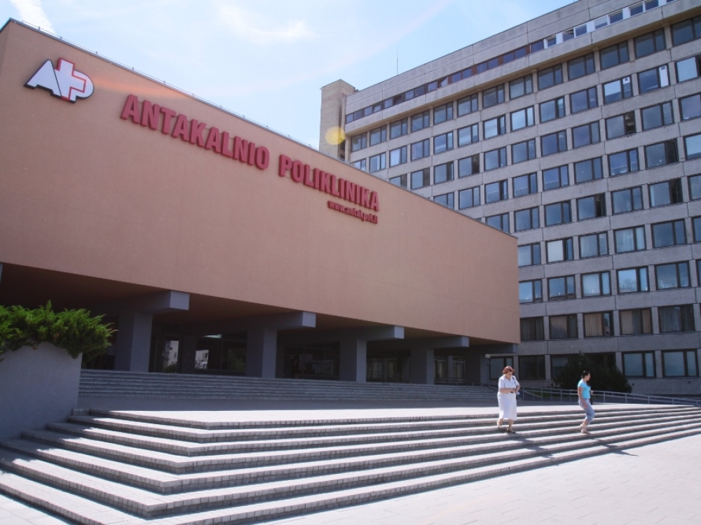 Balandžio mėnesį Antakalnio poliklinika oficialiai tapo didžiausia gydymo įstaiga pagal prisirašiusių pacientų skaičių Vilniuje – įstaiga pasitiki beveik 120 tūkst. gyventojų.