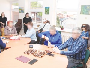 Vilkijos PSPC modernizuoti burnos higienos ir odontologijos kabinetai – juose įrengta naujausia diagnostinė bei vaizdo analizės įranga: įrengti monitoriai, skirti pacientui parodyti, kaip pasikeitė jų dantys po procedūros.
