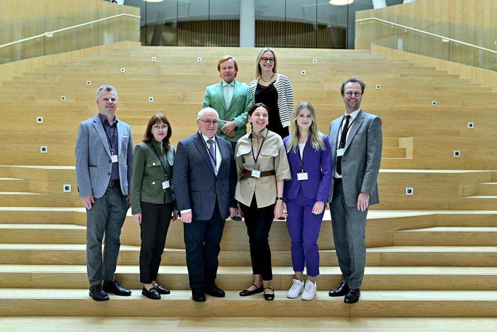 Odos vėžio ir melanomos diagnostikos ir gydymo aktualijomis su konferencijos dalyviais dalijosi patyrę ekspertai: Nacionalinio vėžio centro, VUL Santaros klinikų, LSMUL Kauno klinikų ir Klaipėdos universitetinės ligoninės specialistai.