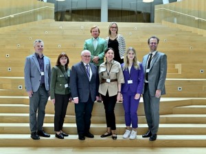 Odos vėžio ir melanomos diagnostikos ir gydymo aktualijomis su konferencijos dalyviais dalijosi patyrę ekspertai: Nacionalinio vėžio centro, VUL Santaros klinikų, LSMUL Kauno klinikų ir Klaipėdos universitetinės ligoninės specialistai.