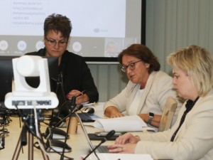 Seimo Sveikatos reikalų komitete svarstytos pavėžėjimo paslaugos bėdos ir finansai.