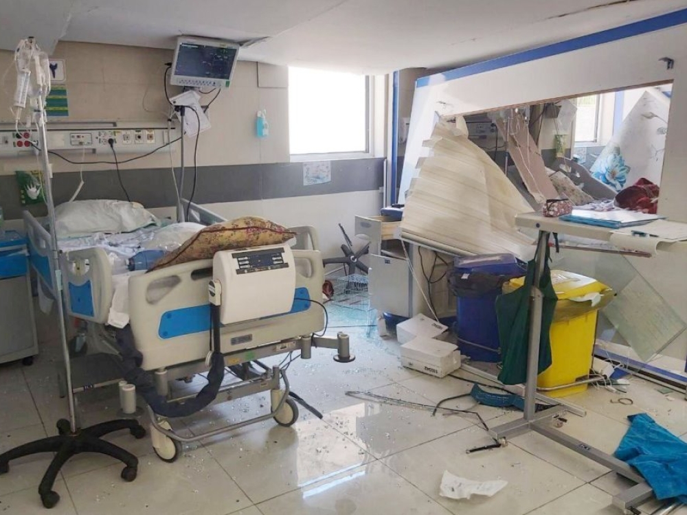 Irano valdžios institucijos teigė, kad Izraelis susprogdino ligoninę Kermanšoje, vakarų Irane, ir sužeidė pacientus.