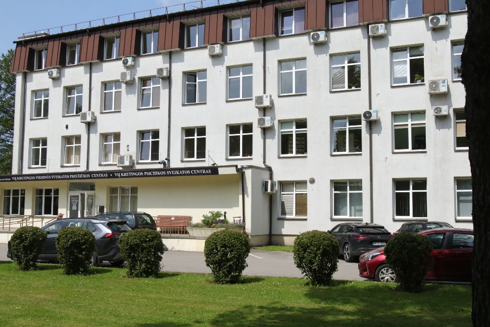Kretingos psichikos sveikatos centras teikia ambulatorines ir gerai išplėtotas dienos stacionaro paslaugas žmonėms, susiduriantiems su psichikos sveikatos problemomis bei norintiems stiprinti psichinę sveikatą. 