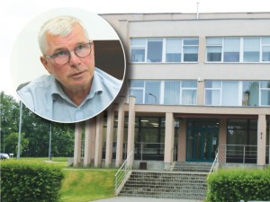 Utenos ligoninės darbuotojai tvirtina nusivylę ligoninės administracija, nebemato prasmės ir motyvacijos dirbti, kadangi, kaip teigiama, patiria nuolatinį psichologinį spaudimą, nėra užtikrinti dėl tolesnės galimybės dirbti ligoninėje. Direktorius Tomas Saladis jam mestus kaltinimus kategoriškai neigia.