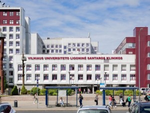 Santaros klinikos pirmąjį pusmetį baigė su 8,8 mln. eurų deficitu, viršydamos leistiną 5 proc. neigiamo veiklos rezultato ribą. 