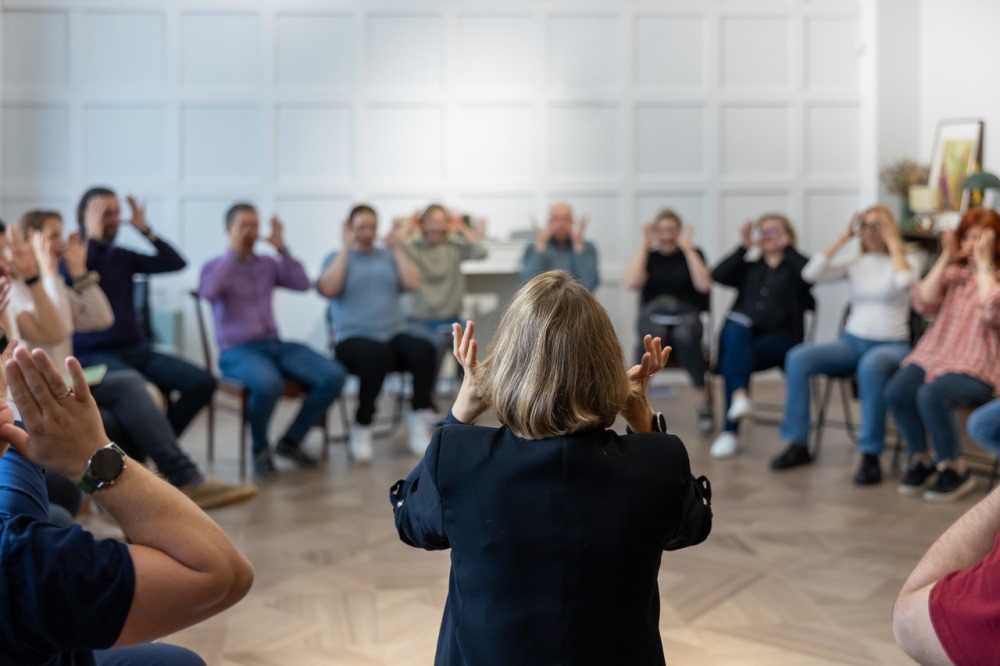 Bijai kalbėti? Išdrįsk dainuoti