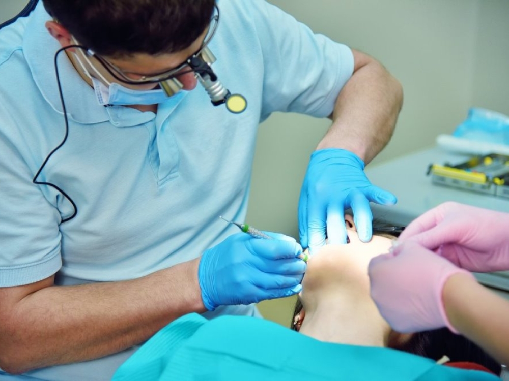 Odontologijos paslaugų namuose startas vėluoja