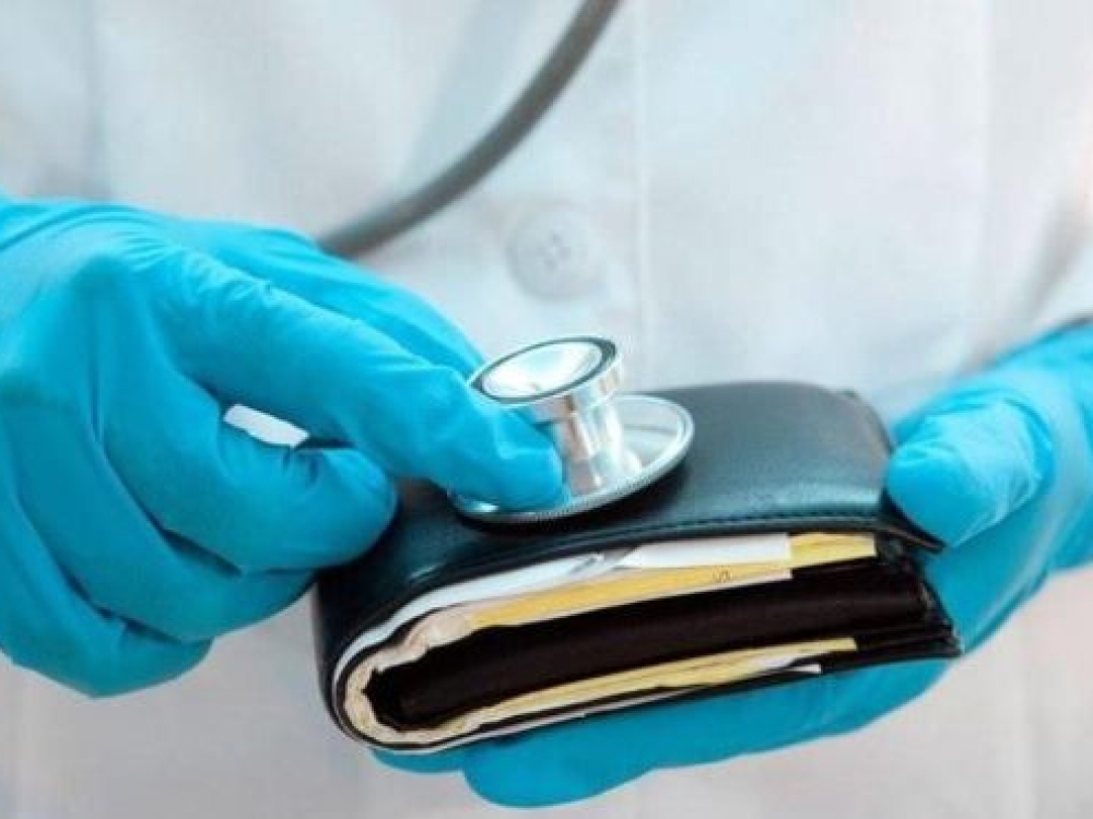 „Padidintos“ algos medikų nenudžiugino