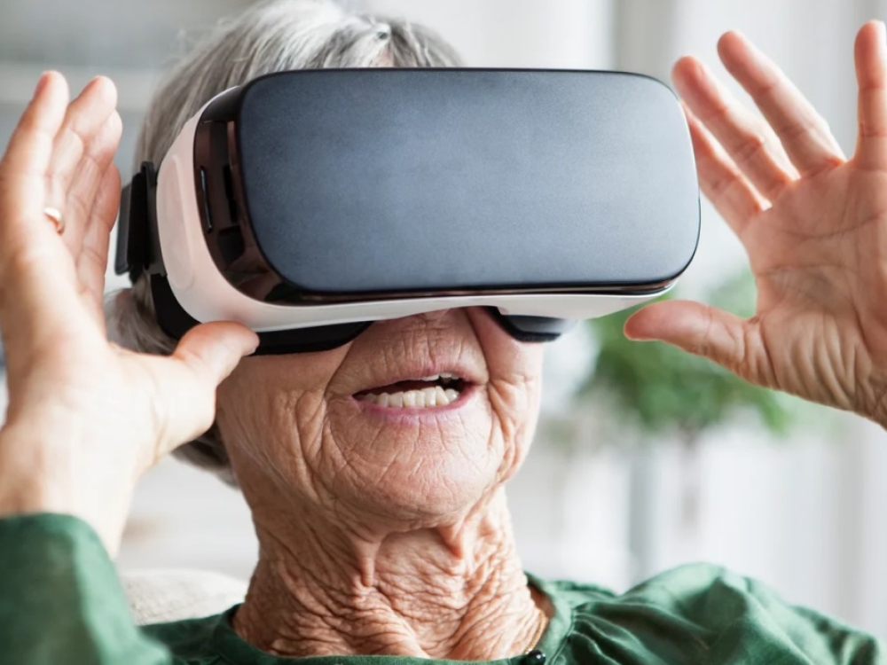 Alzheimerio ligai nustatyti… VR akių testas