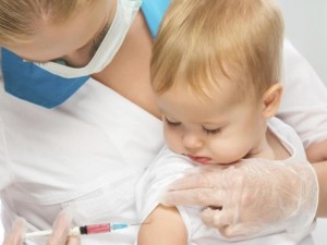 Mažėjantys vaikų skiepijimo rodikliai kelsis į Seimo darbotvarkę