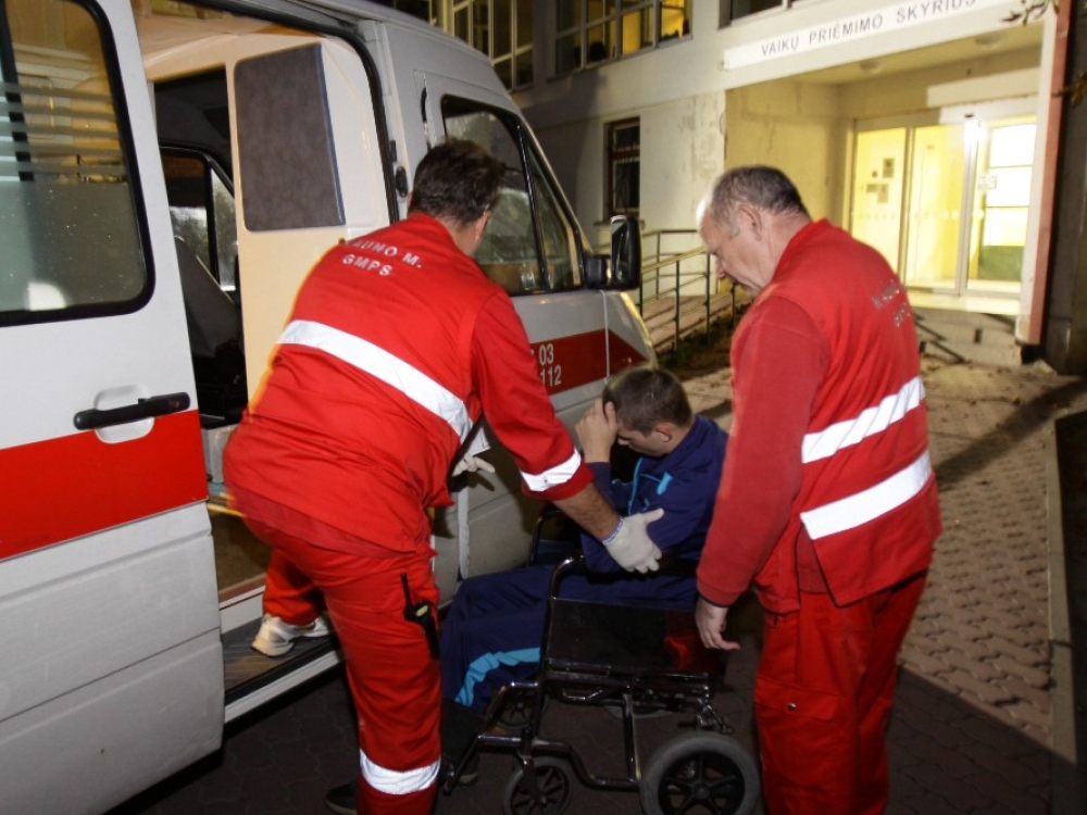 Agresyvius pacientus poliklinikos nori išregistruoti, ministerija tam pritarti neskuba