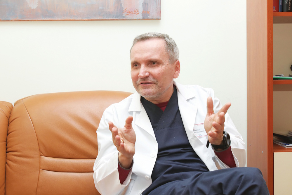 Infarktą patyręs Jonavos ligoninės direktorius G.Ramanauskas sveiksta: „Gyvensime toliau