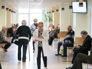 Milijonas rezerve, pacientas – eilėje