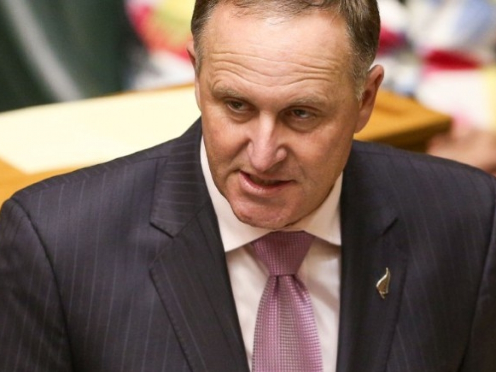 „Anoniminė grupė, perspėjo mūsų ūkininkus, kad gali užnuodytų jų produkciją“, – paskelbė Naujosios Zelandijos premjeras Johnas Key. Tokie grasinimai, vyriausybės vadovo įsitikinimu, yra ekoterorizmo forma ir dėl jų šalies pareigūnai pradėjo tyrimą.