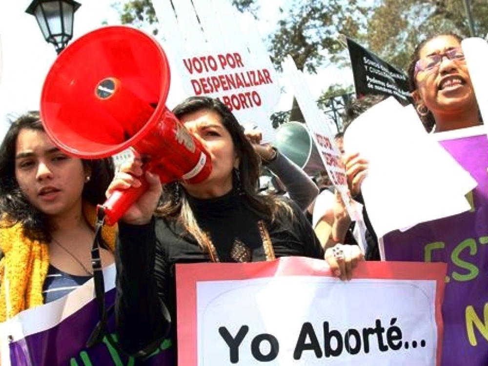 Neseniai atlikta Peru gyventojų apklausa atskleidė, kad 52 proc. gyventojų pritartų leisti abortus prievartos atveju.