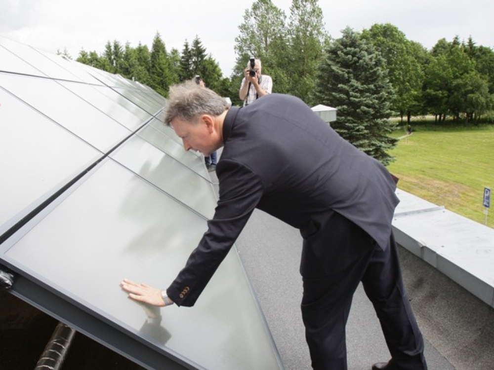 Plungės ligoninėje įrengta saulės kolektorių sistema gamina šilumą tiek šiltuoju, tiek šaltuoju metų laiku.