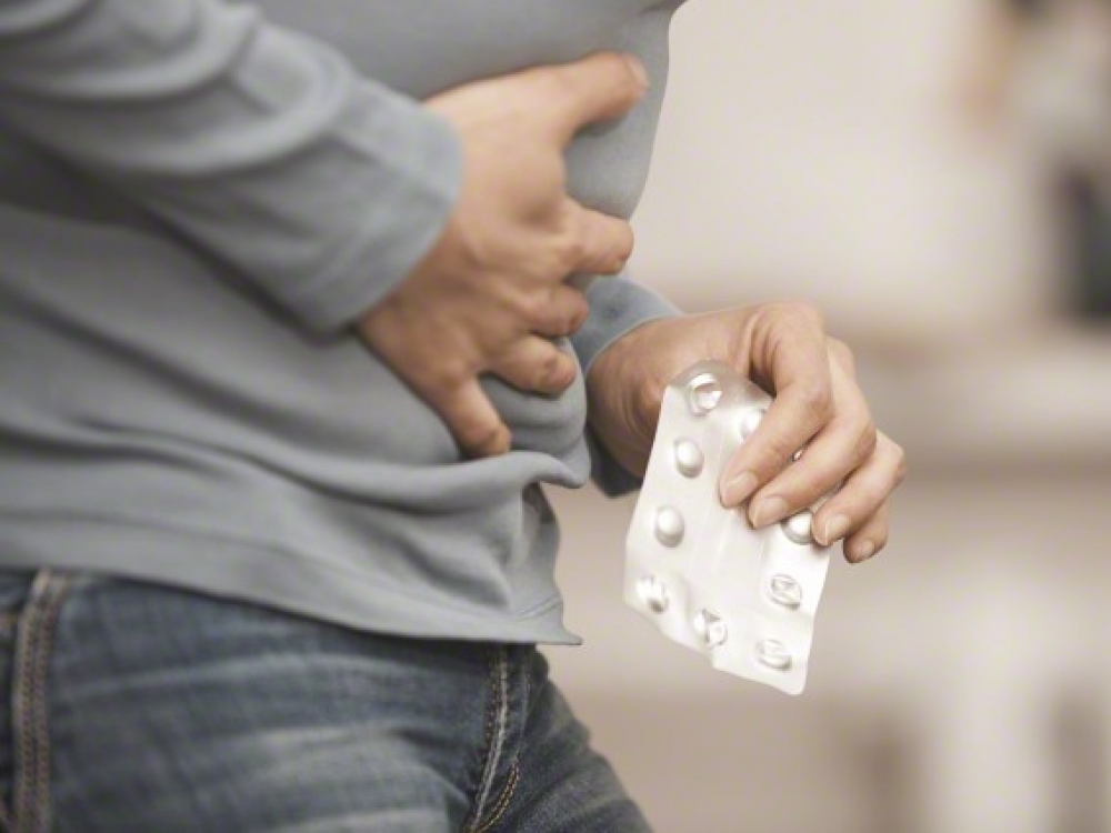 Atvėsę orai irgi šiek tiek prisideda prie skrandžio ligų paūmėjimo. Čia veikia sezoniniai pokyčiai, į kuriuos reaguojame fiziologiškai, tiek ir psichologinė žmogaus būsena – trumpėja dienos, vėl įsisukama į gausybę darbų, patiriama daugiau streso. 