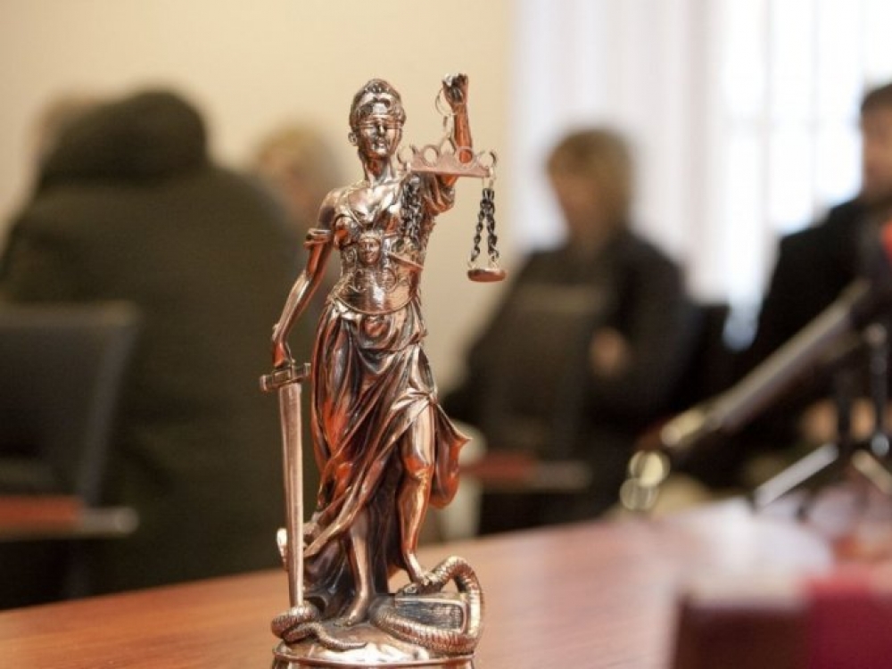 Lietuvos vyriausiasis administracinis teismas priėmė nagrinėti Seimo narių pareiškimą, kuriuo prašoma išsiaiškinti, ar teisėtas buvusio sveikatos apsaugos ministro Vytenio Povilo Andriukaičio įsakymas, draudžiantis į ugdymo įstaigas priimti neskiepytus vaikus.