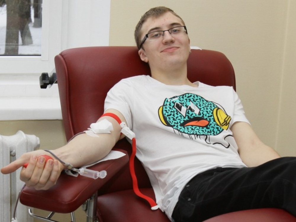 Pagal svarstomus pakeitimus prieš imant kraują ar kraujo sudėtines dalis turėtų būti patikrinta ne tik donoro sveikata, bet ir atlikta Hepatito ir Kraujo donorų registrų duomenų patikra.
