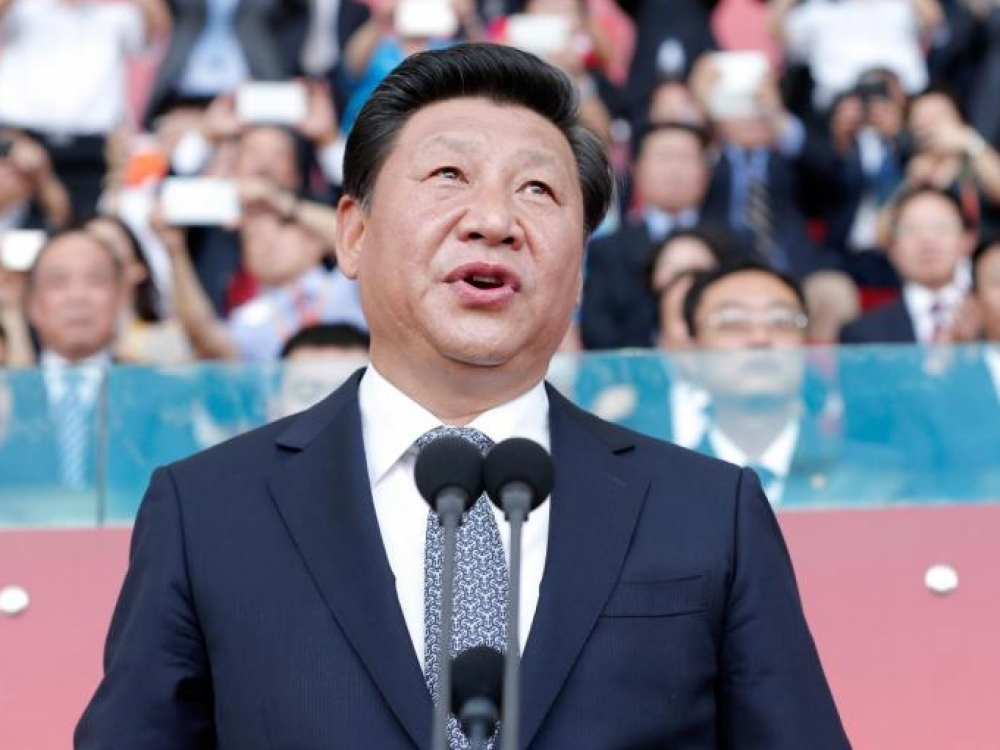 Kinijos prezidentas ir generalinis Kinijos komunistų partijos centrinio komiteto sekretorius Xi Jinping akcentuoja reformų ir inovacijų būtinumą sveikatos srityje, kad ši galėtų tapti šalies varomąja jėga. Jis paragino įtraukti sveikatos sritį į Vyriausybės politiką tam, kad užtikrintų žmonių pasitenkinimą politinės strategijos teikiama nauda jų sveikatai. 