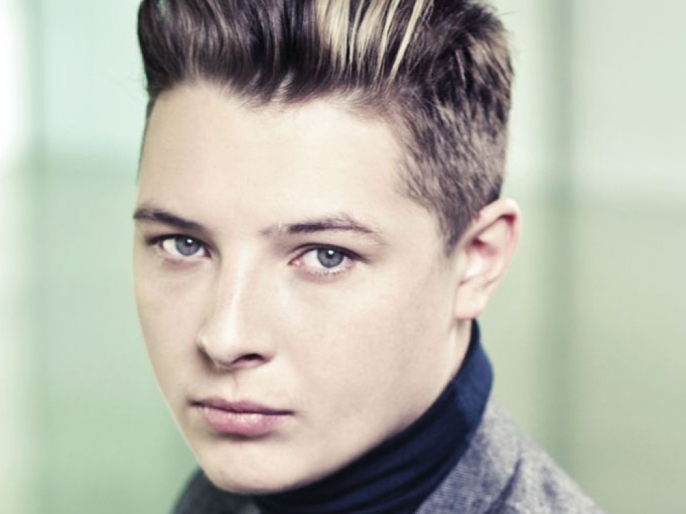John Newman apie smegenų auglio atsinaujinimą žinojo jau kurį laiką, bet tai laikė paslaptyje – apie tai jis pasakė tik mamai, broliui ir dar keliems šeimos nariams. John nusprendė apie gydymą kalbėti atviriau po to, kai medikai jam rekomendavo šiek tiek pailsėti nuo darbo ir muzikos.