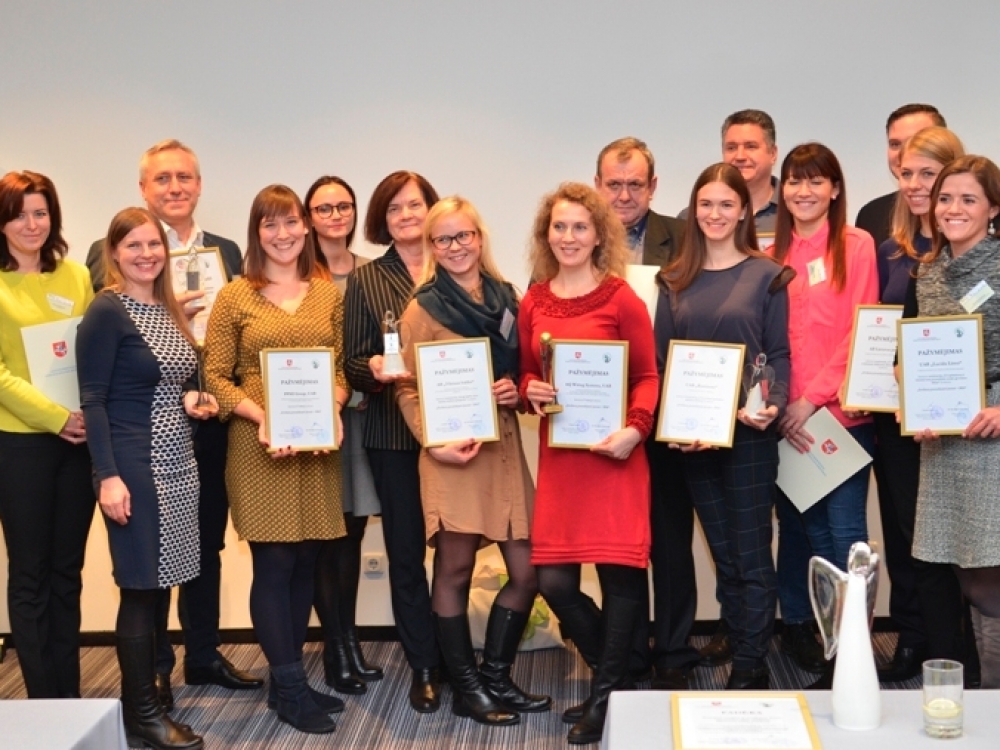 Konferencijos metu apdovanota 18 konkurso „Sveikatą puoselėjanti įmonė – 2016“ laureatų.