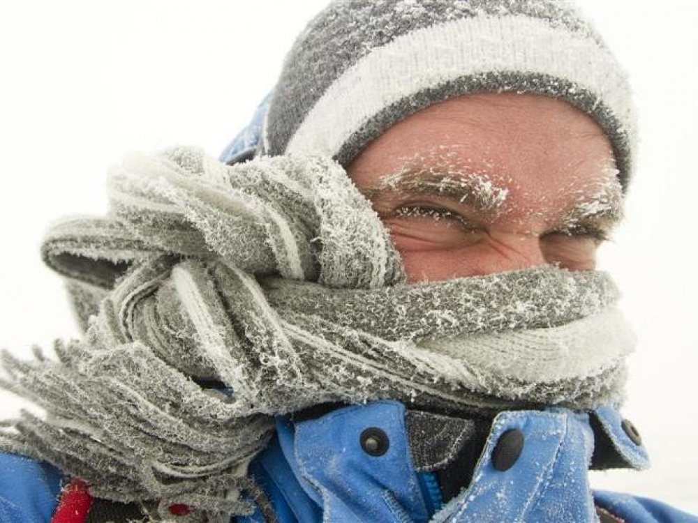 Pučiant stipriam vėjui, šalčio poveikis sustiprėja, ir žmonės jaučia daug žemesnę oro temperatūrą, nei yra iš tikrųjų. 