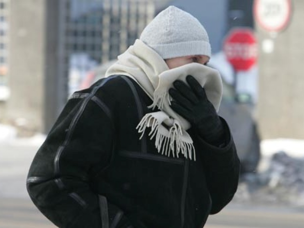 Šaltyje venkite didelio fizinio krūvio, nedirbkite jokių sunkių darbų, ypač jei sergate širdies ligomis ar turite padidėjusį kraujospūdį.